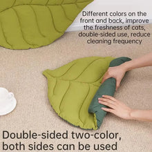 Cargar imagen en el visor de la galería, Alfombra Cama con Forma de Hoja – Algodón 100% Lavable para Gatos y Perros
