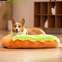 Cargar imagen en el visor de la galería, Cama con Forma de Perrito Caliente – Divertida y Acogedora para Gatos y Perros
